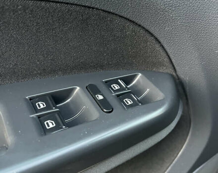 Черный Фольксваген Туран, объемом двигателя 1.9 л и пробегом 353 тыс. км за 6699 $, фото 35 на Automoto.ua