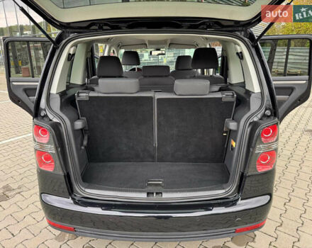 Черный Фольксваген Туран, объемом двигателя 1.4 л и пробегом 190 тыс. км за 7200 $, фото 39 на Automoto.ua