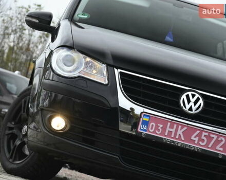 Черный Фольксваген Туран, объемом двигателя 1.6 л и пробегом 152 тыс. км за 7600 $, фото 2 на Automoto.ua