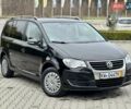 Чорний Фольксваген Туран, об'ємом двигуна 1.6 л та пробігом 147 тис. км за 8400 $, фото 1 на Automoto.ua