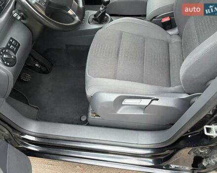 Черный Фольксваген Туран, объемом двигателя 1.4 л и пробегом 194 тыс. км за 6555 $, фото 69 на Automoto.ua