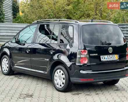 Черный Фольксваген Туран, объемом двигателя 1.4 л и пробегом 190 тыс. км за 7200 $, фото 6 на Automoto.ua