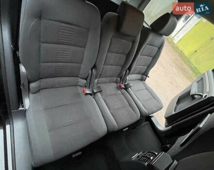 Черный Фольксваген Туран, объемом двигателя 1.4 л и пробегом 194 тыс. км за 6555 $, фото 146 на Automoto.ua