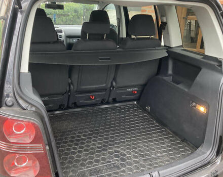 Чорний Фольксваген Туран, об'ємом двигуна 1.39 л та пробігом 195 тис. км за 7100 $, фото 8 на Automoto.ua