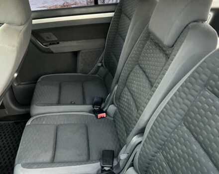 Черный Фольксваген Туран, объемом двигателя 1.9 л и пробегом 353 тыс. км за 6699 $, фото 31 на Automoto.ua