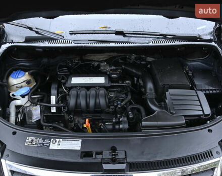 Черный Фольксваген Туран, объемом двигателя 1.6 л и пробегом 152 тыс. км за 7600 $, фото 32 на Automoto.ua