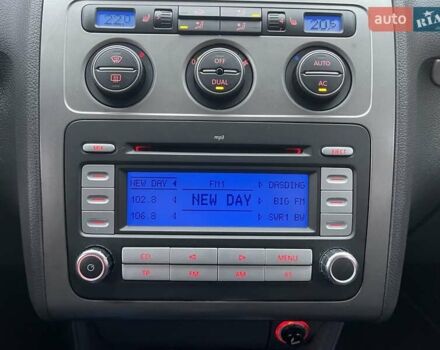 Черный Фольксваген Туран, объемом двигателя 1.4 л и пробегом 194 тыс. км за 6555 $, фото 107 на Automoto.ua