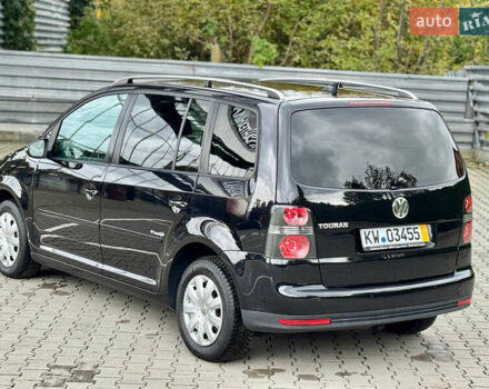 Черный Фольксваген Туран, объемом двигателя 1.4 л и пробегом 190 тыс. км за 7200 $, фото 14 на Automoto.ua