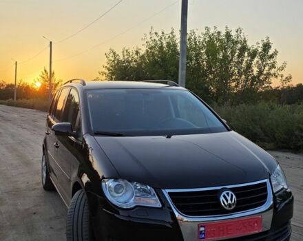 Черный Фольксваген Туран, объемом двигателя 1.4 л и пробегом 200 тыс. км за 6900 $, фото 7 на Automoto.ua