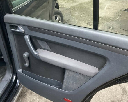 Чорний Фольксваген Туран, об'ємом двигуна 1.39 л та пробігом 195 тис. км за 7100 $, фото 11 на Automoto.ua