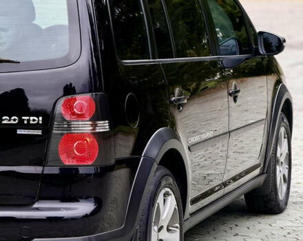 Чорний Фольксваген Туран, об'ємом двигуна 1.97 л та пробігом 279 тис. км за 8800 $, фото 60 на Automoto.ua