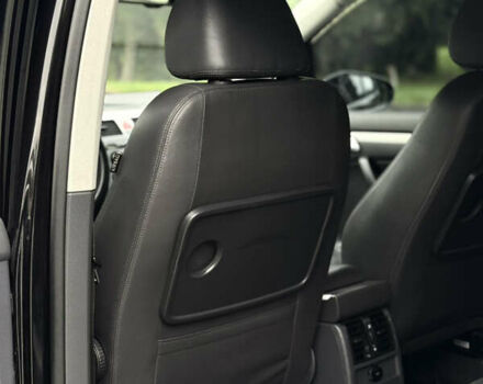 Чорний Фольксваген Туран, об'ємом двигуна 1.97 л та пробігом 279 тис. км за 8800 $, фото 28 на Automoto.ua