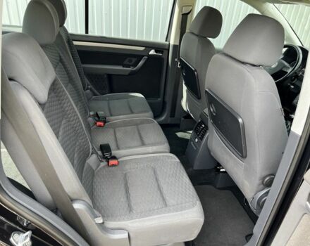 Черный Фольксваген Туран, объемом двигателя 1.4 л и пробегом 203 тыс. км за 6550 $, фото 18 на Automoto.ua