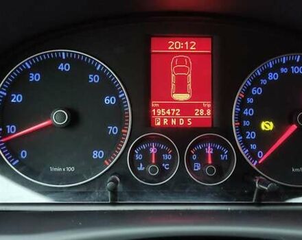 Черный Фольксваген Туран, объемом двигателя 1.39 л и пробегом 195 тыс. км за 8300 $, фото 10 на Automoto.ua