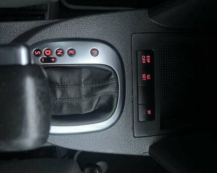 Черный Фольксваген Туран, объемом двигателя 1.4 л и пробегом 213 тыс. км за 8100 $, фото 58 на Automoto.ua