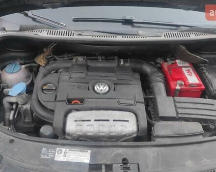 Черный Фольксваген Туран, объемом двигателя 1.39 л и пробегом 207 тыс. км за 7788 $, фото 20 на Automoto.ua