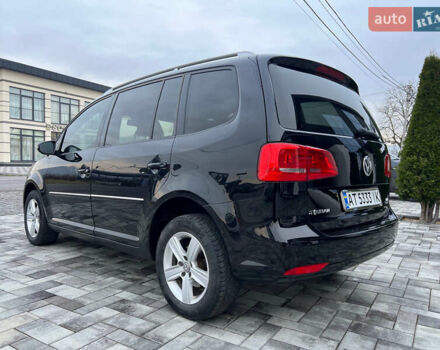 Черный Фольксваген Туран, объемом двигателя 1.6 л и пробегом 220 тыс. км за 8400 $, фото 4 на Automoto.ua