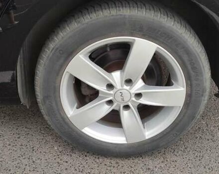 Черный Фольксваген Туран, объемом двигателя 1.39 л и пробегом 195 тыс. км за 8300 $, фото 32 на Automoto.ua