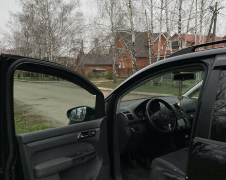 Черный Фольксваген Туран, объемом двигателя 1.6 л и пробегом 259 тыс. км за 11200 $, фото 6 на Automoto.ua