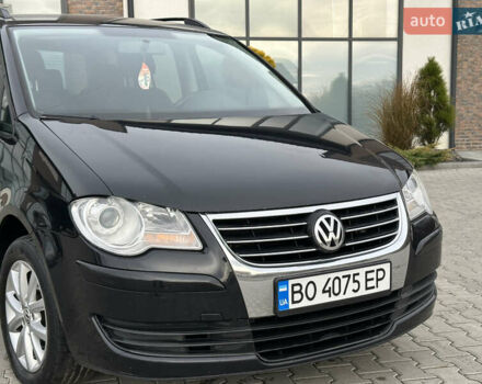 Чорний Фольксваген Туран, об'ємом двигуна 1.97 л та пробігом 336 тис. км за 8200 $, фото 7 на Automoto.ua