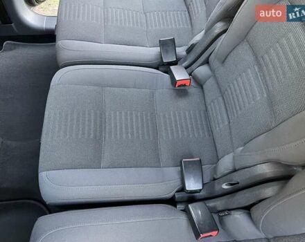 Черный Фольксваген Туран, объемом двигателя 1.4 л и пробегом 238 тыс. км за 7888 $, фото 135 на Automoto.ua