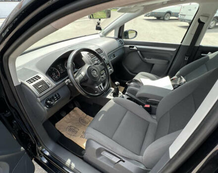 Чорний Фольксваген Туран, об'ємом двигуна 1.6 л та пробігом 256 тис. км за 10900 $, фото 13 на Automoto.ua