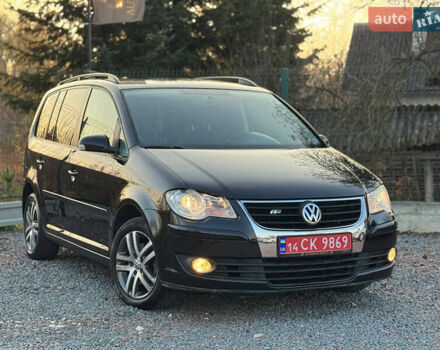 Черный Фольксваген Туран, объемом двигателя 1.6 л и пробегом 215 тыс. км за 7890 $, фото 20 на Automoto.ua