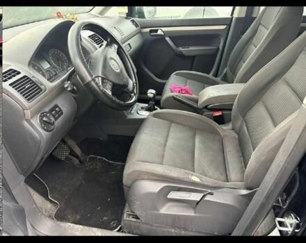 Черный Фольксваген Туран, объемом двигателя 0 л и пробегом 177 тыс. км за 6300 $, фото 7 на Automoto.ua