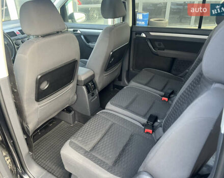 Черный Фольксваген Туран, объемом двигателя 1.4 л и пробегом 290 тыс. км за 6900 $, фото 8 на Automoto.ua