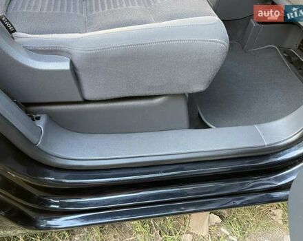 Черный Фольксваген Туран, объемом двигателя 1.4 л и пробегом 238 тыс. км за 7888 $, фото 148 на Automoto.ua