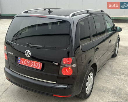 Черный Фольксваген Туран, объемом двигателя 1.4 л и пробегом 213 тыс. км за 8100 $, фото 8 на Automoto.ua