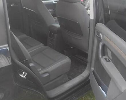 Черный Фольксваген Туран, объемом двигателя 1.39 л и пробегом 207 тыс. км за 7788 $, фото 10 на Automoto.ua