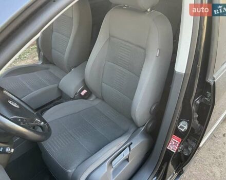 Черный Фольксваген Туран, объемом двигателя 1.4 л и пробегом 238 тыс. км за 7888 $, фото 64 на Automoto.ua