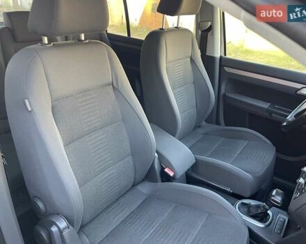 Черный Фольксваген Туран, объемом двигателя 1.4 л и пробегом 238 тыс. км за 7888 $, фото 247 на Automoto.ua