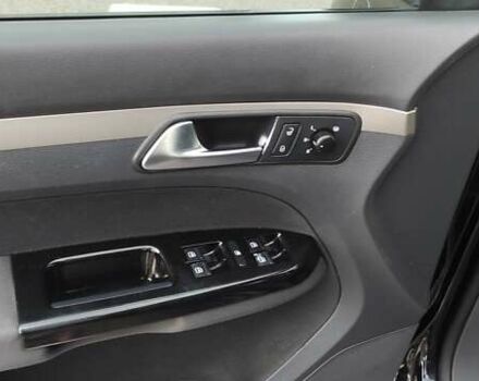 Черный Фольксваген Туран, объемом двигателя 1.39 л и пробегом 195 тыс. км за 8300 $, фото 15 на Automoto.ua