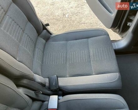 Черный Фольксваген Туран, объемом двигателя 1.4 л и пробегом 238 тыс. км за 7888 $, фото 153 на Automoto.ua