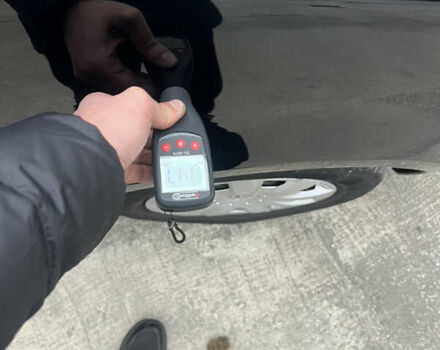 Черный Фольксваген Туран, объемом двигателя 1.4 л и пробегом 213 тыс. км за 8100 $, фото 70 на Automoto.ua