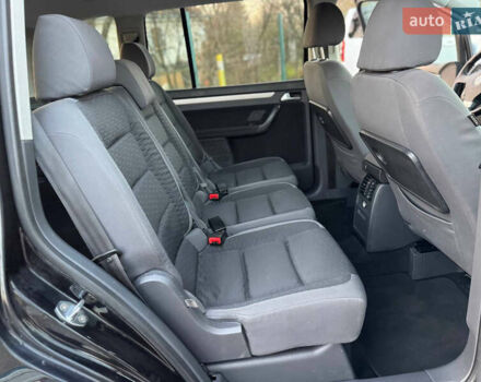 Черный Фольксваген Туран, объемом двигателя 1.6 л и пробегом 215 тыс. км за 7890 $, фото 46 на Automoto.ua