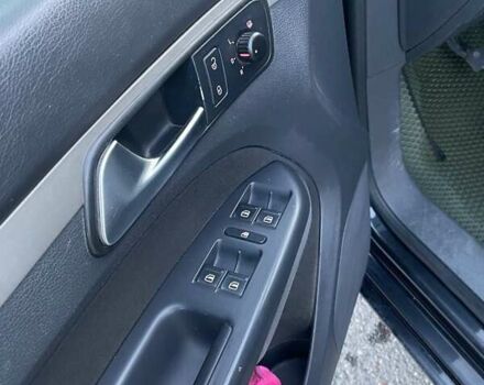 Чорний Фольксваген Туран, об'ємом двигуна 1.9 л та пробігом 367 тис. км за 7900 $, фото 5 на Automoto.ua