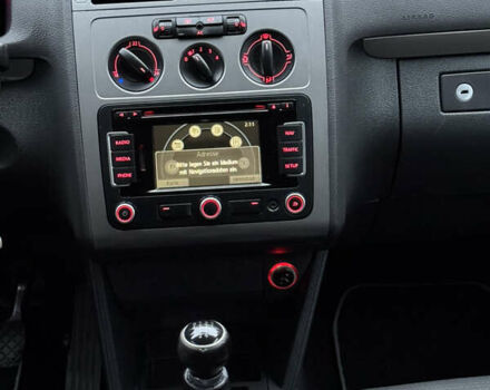 Черный Фольксваген Туран, объемом двигателя 1.6 л и пробегом 191 тыс. км за 7900 $, фото 19 на Automoto.ua