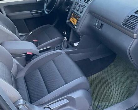 Чорний Фольксваген Туран, об'ємом двигуна 1.9 л та пробігом 367 тис. км за 7900 $, фото 17 на Automoto.ua