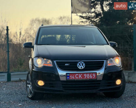 Черный Фольксваген Туран, объемом двигателя 1.6 л и пробегом 215 тыс. км за 7890 $, фото 16 на Automoto.ua
