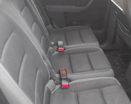 Черный Фольксваген Туран, объемом двигателя 1.39 л и пробегом 207 тыс. км за 7788 $, фото 11 на Automoto.ua