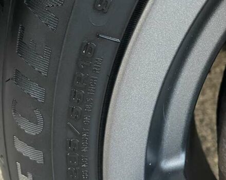 Черный Фольксваген Туран, объемом двигателя 1.4 л и пробегом 238 тыс. км за 7888 $, фото 31 на Automoto.ua