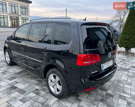 Черный Фольксваген Туран, объемом двигателя 1.6 л и пробегом 220 тыс. км за 8400 $, фото 3 на Automoto.ua