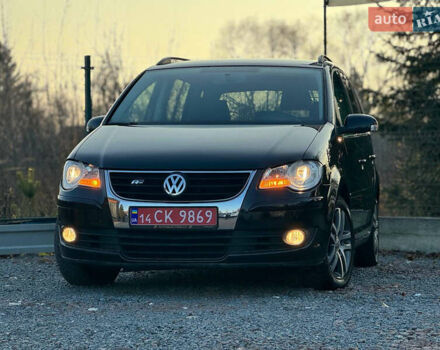 Черный Фольксваген Туран, объемом двигателя 1.6 л и пробегом 215 тыс. км за 7890 $, фото 15 на Automoto.ua