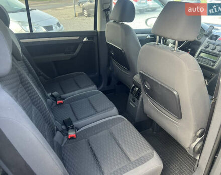 Черный Фольксваген Туран, объемом двигателя 1.4 л и пробегом 290 тыс. км за 6900 $, фото 6 на Automoto.ua