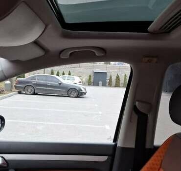 Чорний Фольксваген Туран, об'ємом двигуна 1.98 л та пробігом 245 тис. км за 10500 $, фото 14 на Automoto.ua