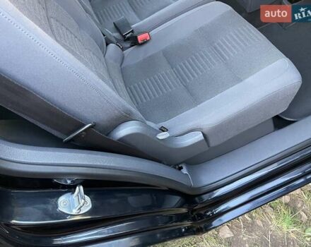 Черный Фольксваген Туран, объемом двигателя 1.4 л и пробегом 238 тыс. км за 7888 $, фото 146 на Automoto.ua