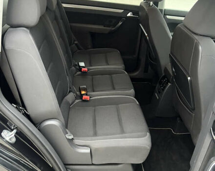 Черный Фольксваген Туран, объемом двигателя 1.4 л и пробегом 213 тыс. км за 8100 $, фото 39 на Automoto.ua